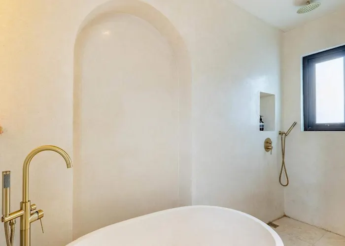 Casa Padang Coastal Retreat In